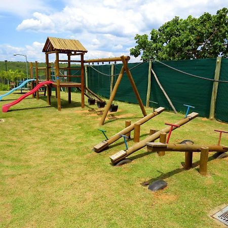 Lagoa Flat Service - Apartamentos Para Temporada Caldas Novas Ngoại thất bức ảnh